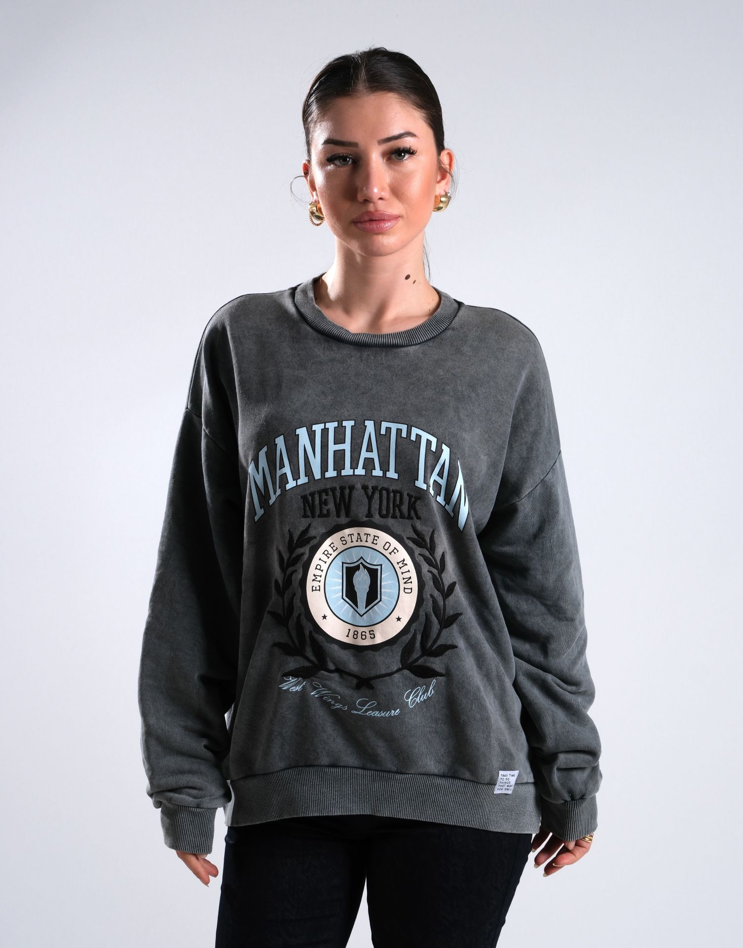 Sweatshirt