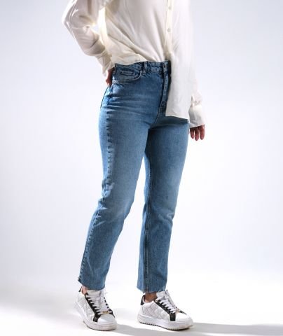 Zr model Jean