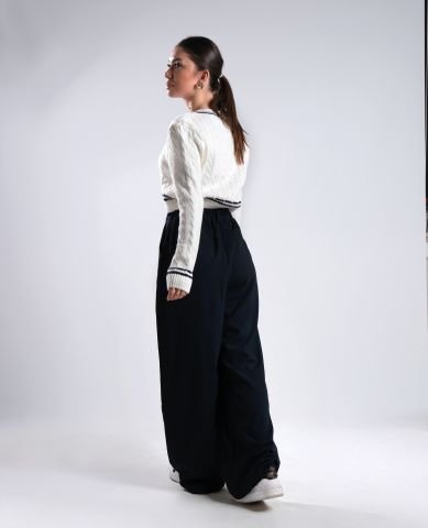 V Yaka Crop Kazak